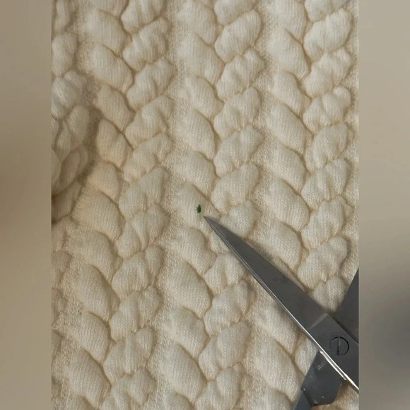 VINTAGE Cable Knit Crewneck Sweatshirt. Myrtle Beach - Picture 10 of 11